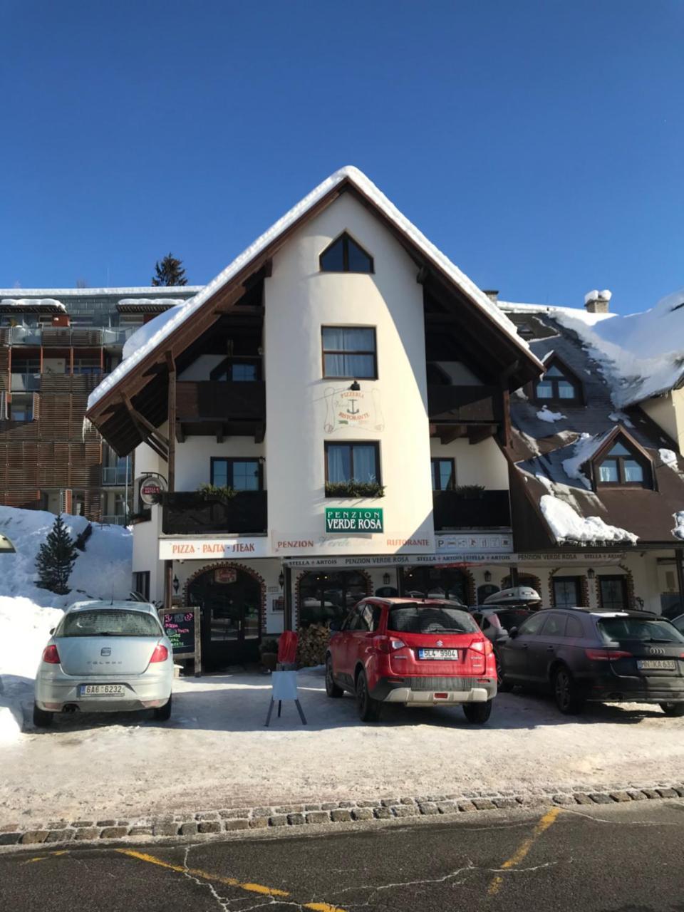 哈拉霍夫 威尔蒂罗莎旅馆酒店 外观 照片